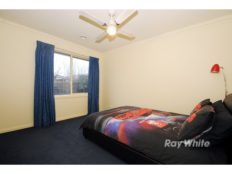 2 Purbeck Place, Narre Warren South VIC 3805