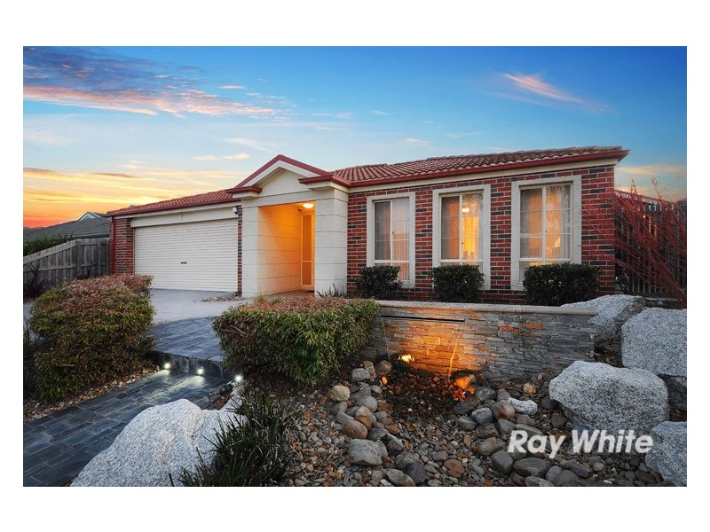 2 Purbeck Place, Narre Warren South VIC 3805