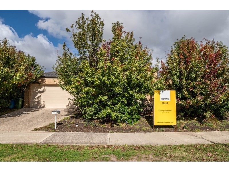 135 Boland Drive, Lyndhurst VIC 3975