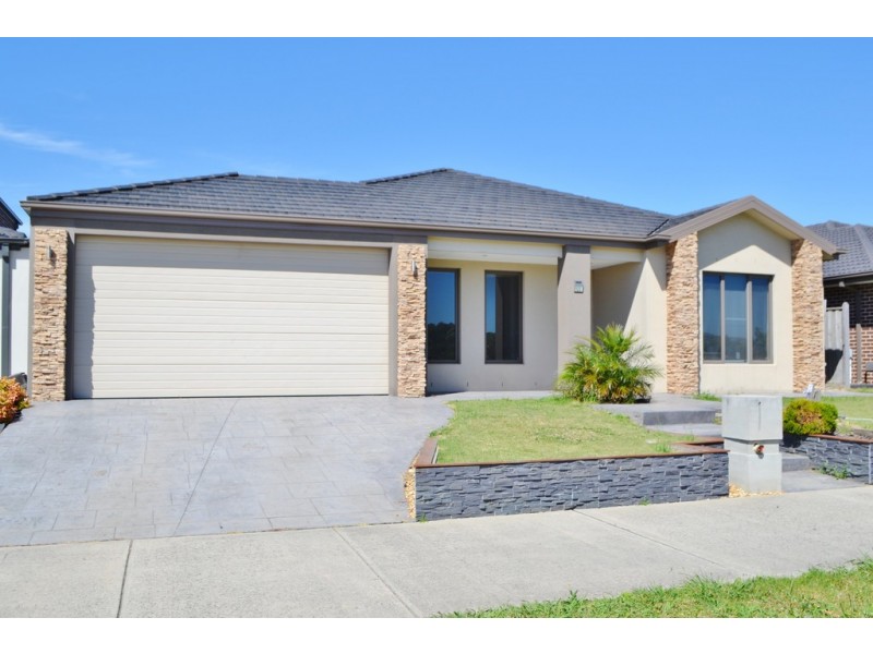 122 Boland Drive, Lyndhurst VIC 3975