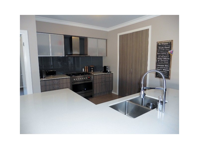 108 Brookwater Parade, Lyndhurst VIC 3975