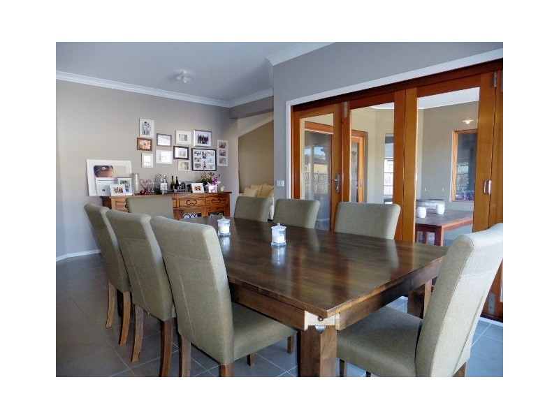 108 Brookwater Parade, Lyndhurst VIC 3975