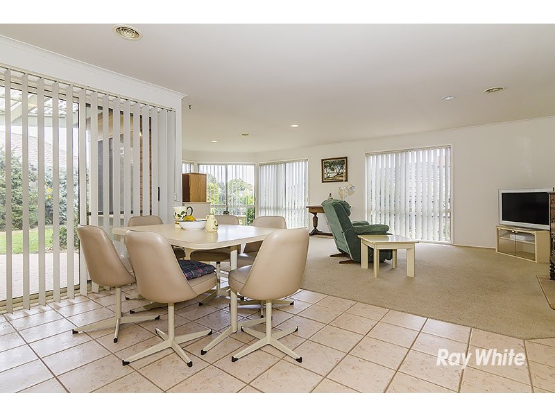 9 Ivy Court, Cranbourne North VIC 3977