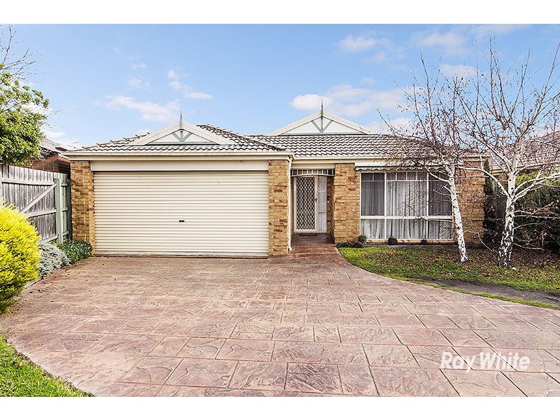 9 Ivy Court, Cranbourne North VIC 3977
