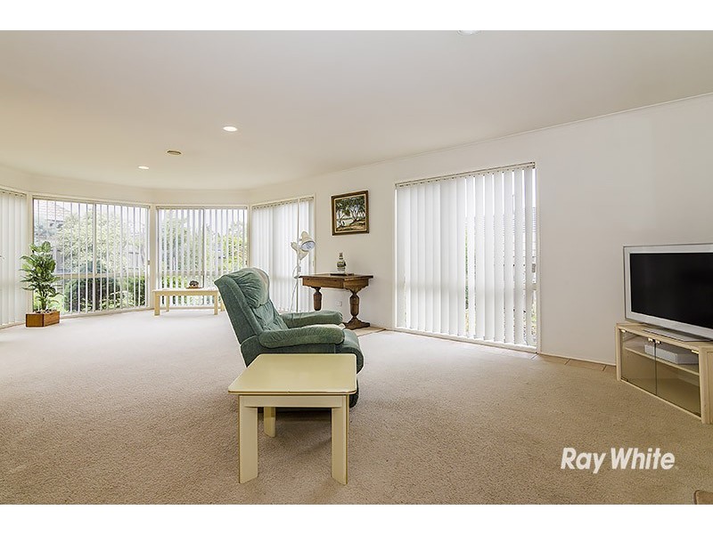 9 Ivy Court, Cranbourne North VIC 3977