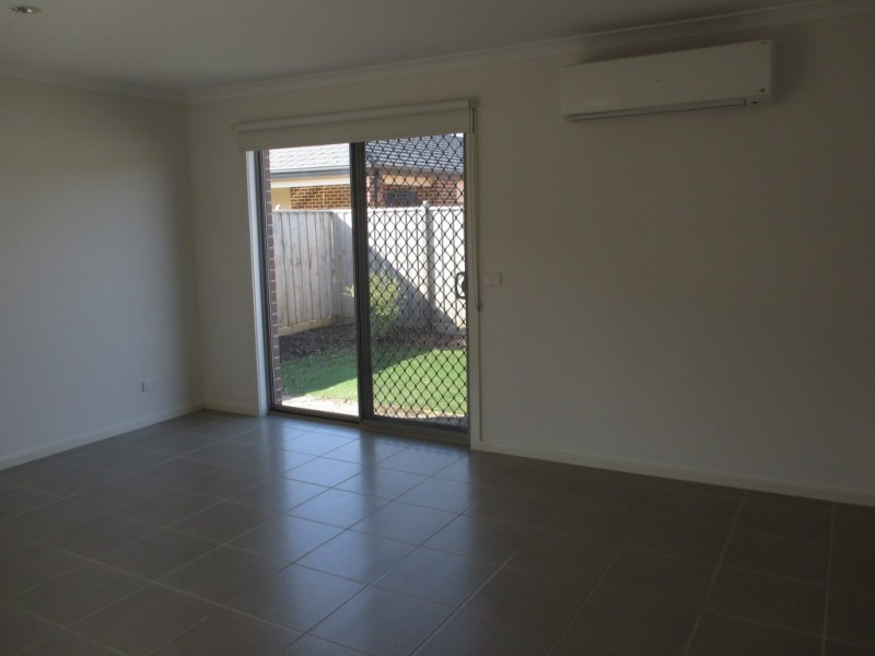 69 Brocker Street, Clyde North VIC 3978