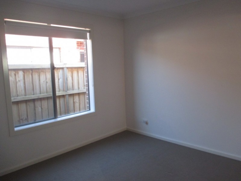 69 Brocker Street, Clyde North VIC 3978