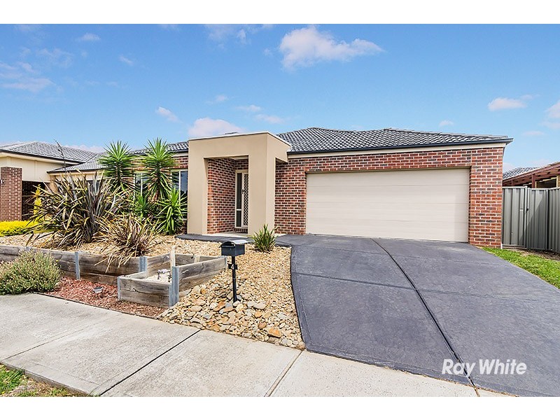 4 Ardent Crescent, Cranbourne East VIC 3977