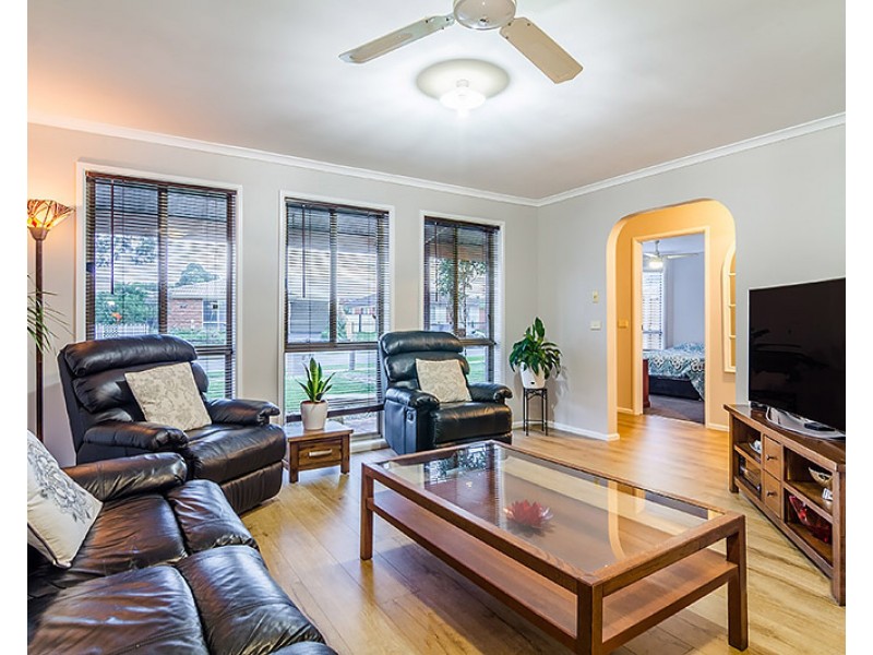 23 Marnie Drive, Cranbourne West VIC 3977