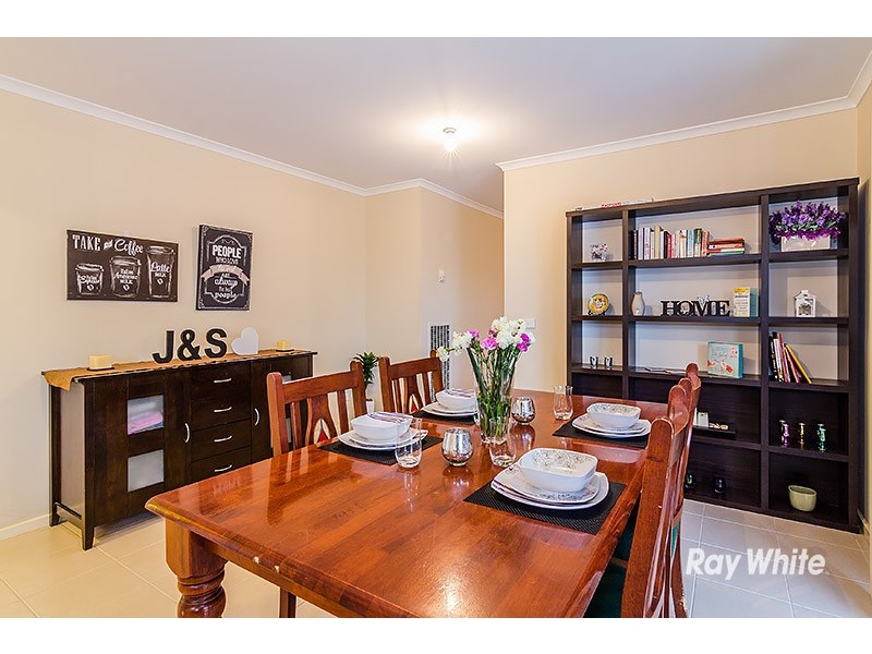 27 Kulkami Way, Cranbourne West VIC 3977