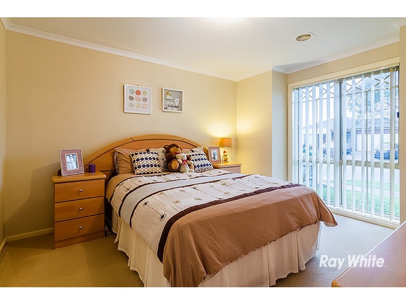 27 Kulkami Way, Cranbourne West VIC 3977