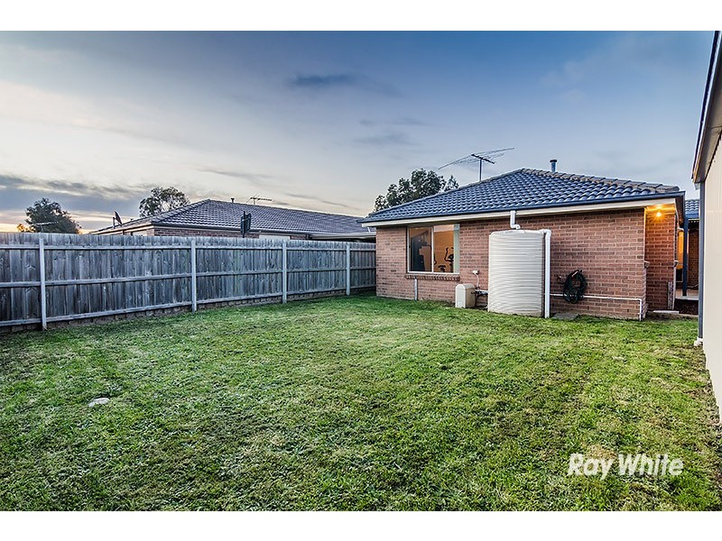 27 Kulkami Way, Cranbourne West VIC 3977
