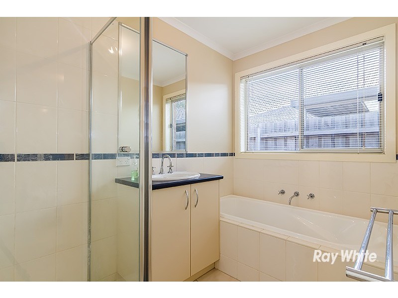27 Kulkami Way, Cranbourne West VIC 3977