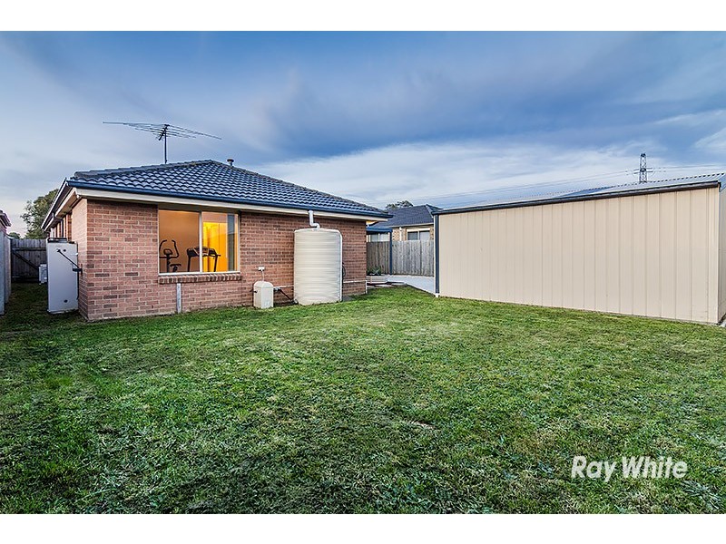 27 Kulkami Way, Cranbourne West VIC 3977