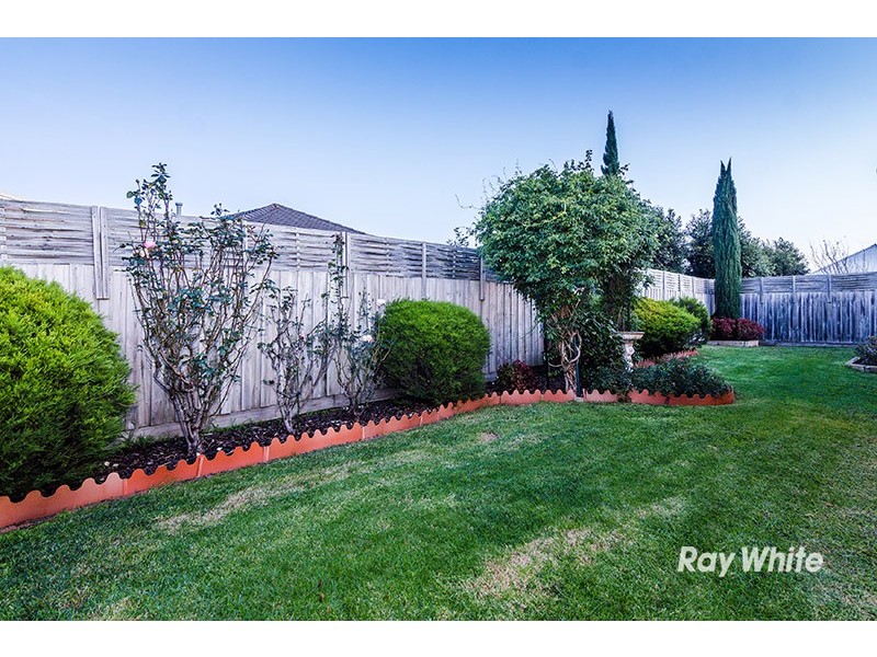 4 Ashton Court, Cranbourne VIC 3977