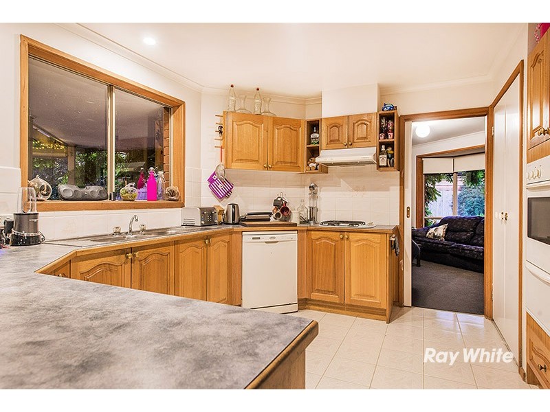 20 Andrea Crescent, Cranbourne North VIC 3977