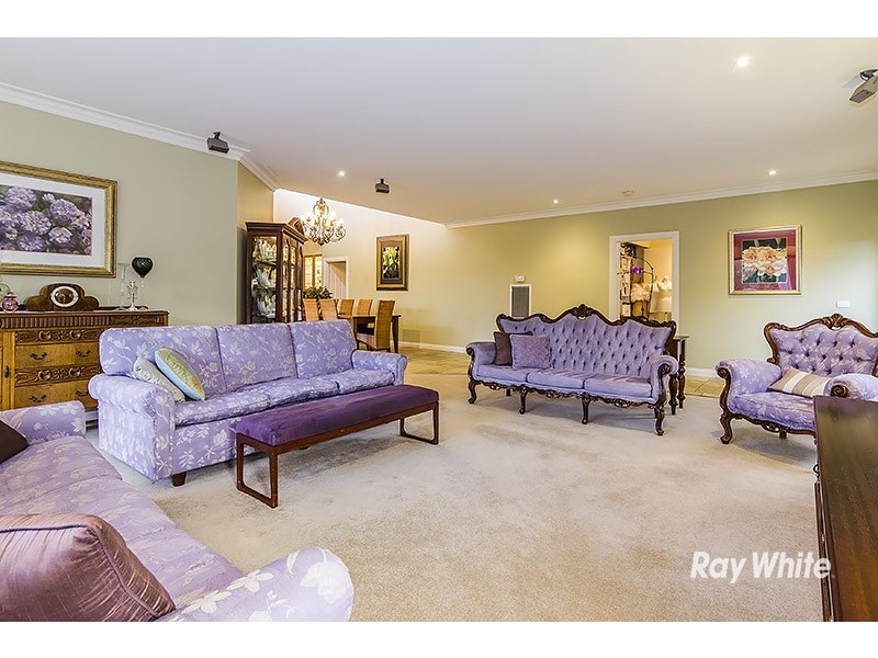 2 Oakridge Close, Lysterfield South VIC 3156