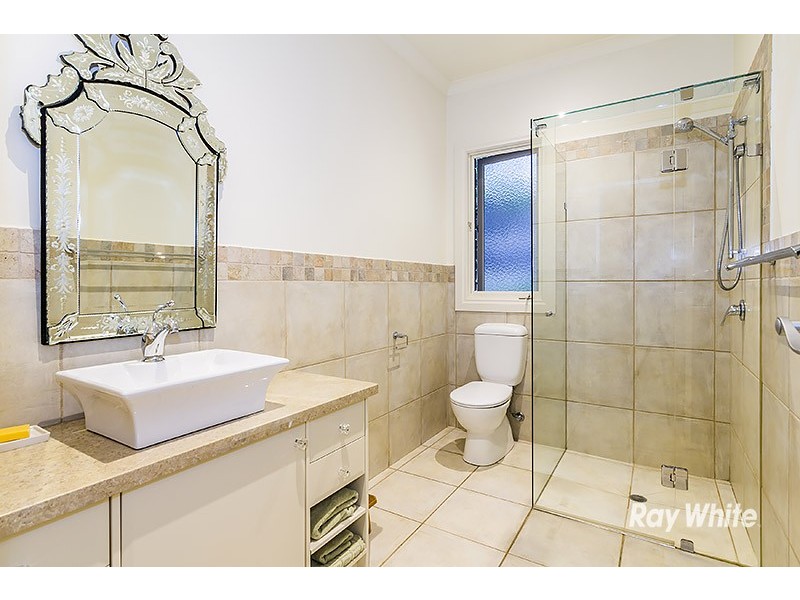 2 Oakridge Close, Lysterfield South VIC 3156