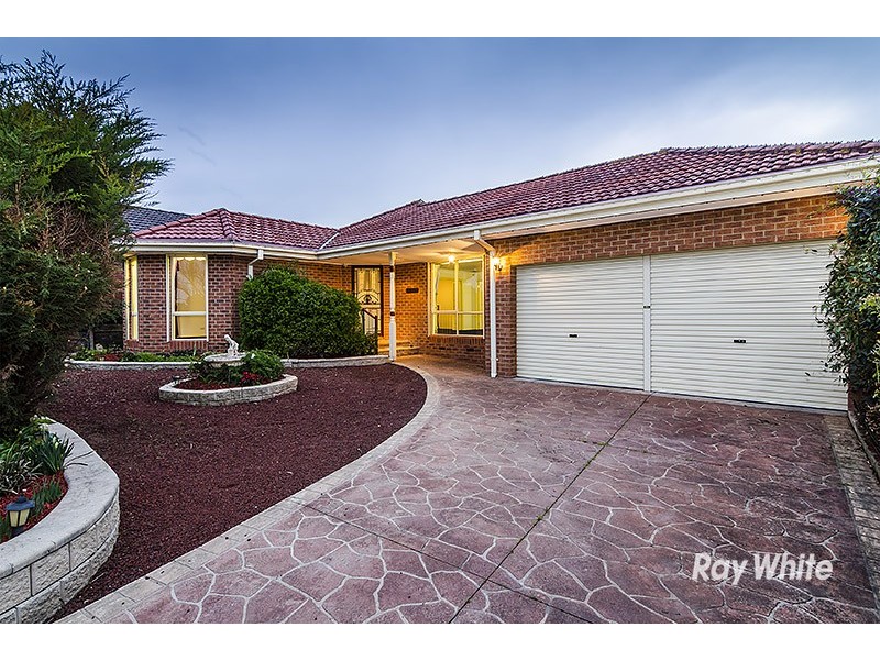 21 Sinatra Way, Cranbourne East VIC 3977