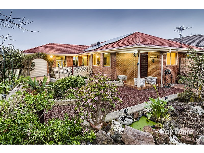 21 Sinatra Way, Cranbourne East VIC 3977
