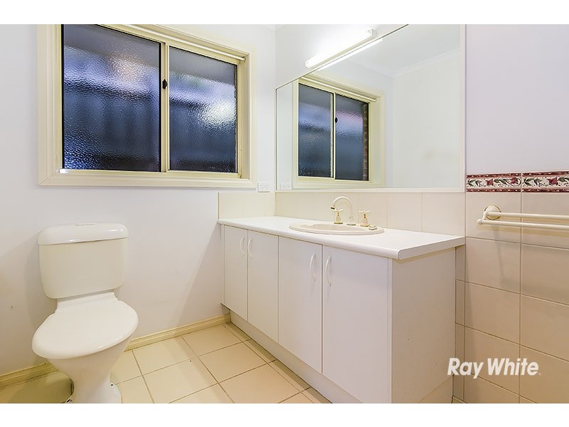 21 Sinatra Way, Cranbourne East VIC 3977