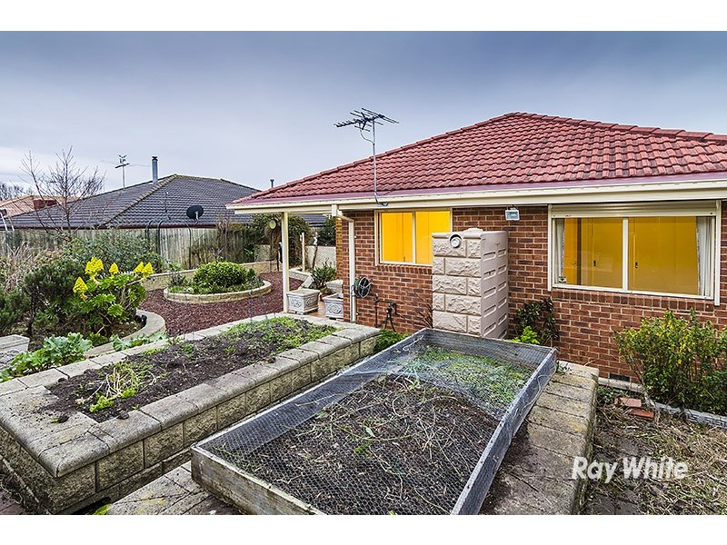 21 Sinatra Way, Cranbourne East VIC 3977