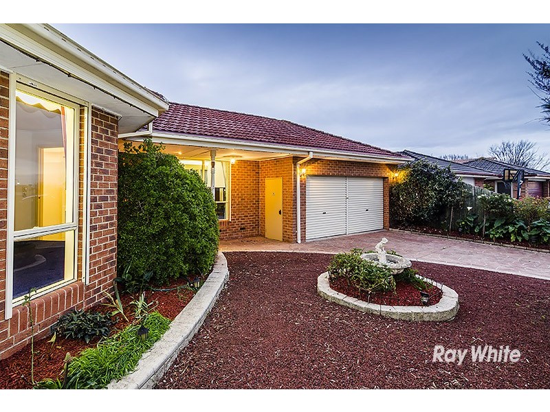 21 Sinatra Way, Cranbourne East VIC 3977