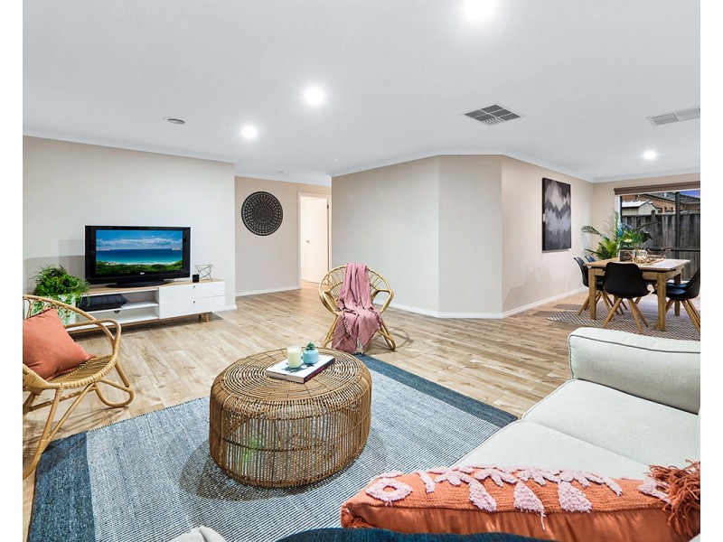 3 Castawellan Street, Lyndhurst VIC 3975