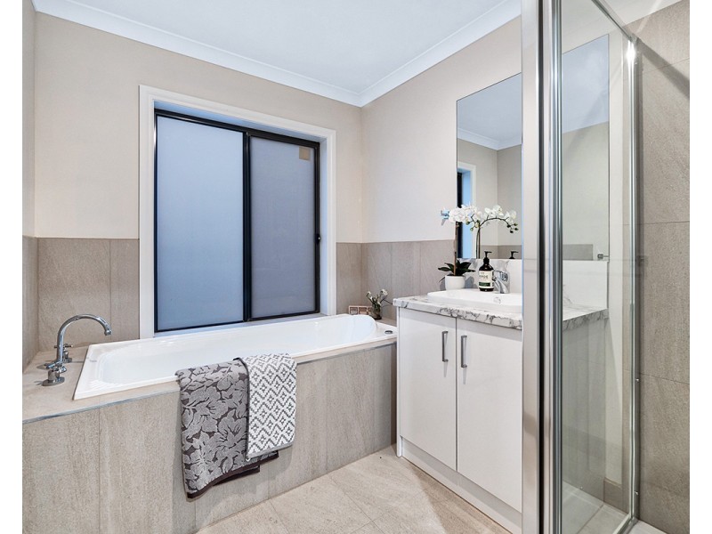 3 Castawellan Street, Lyndhurst VIC 3975