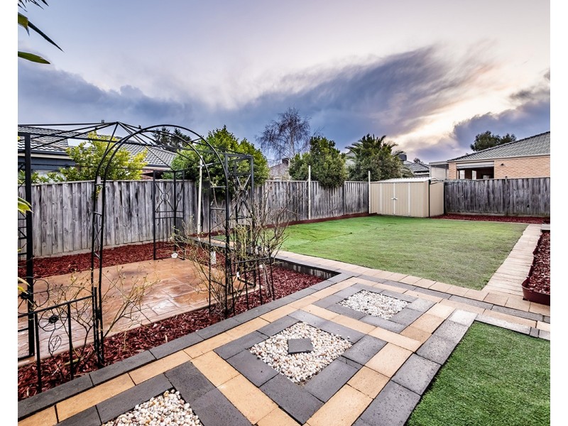 3 Castawellan Street, Lyndhurst VIC 3975