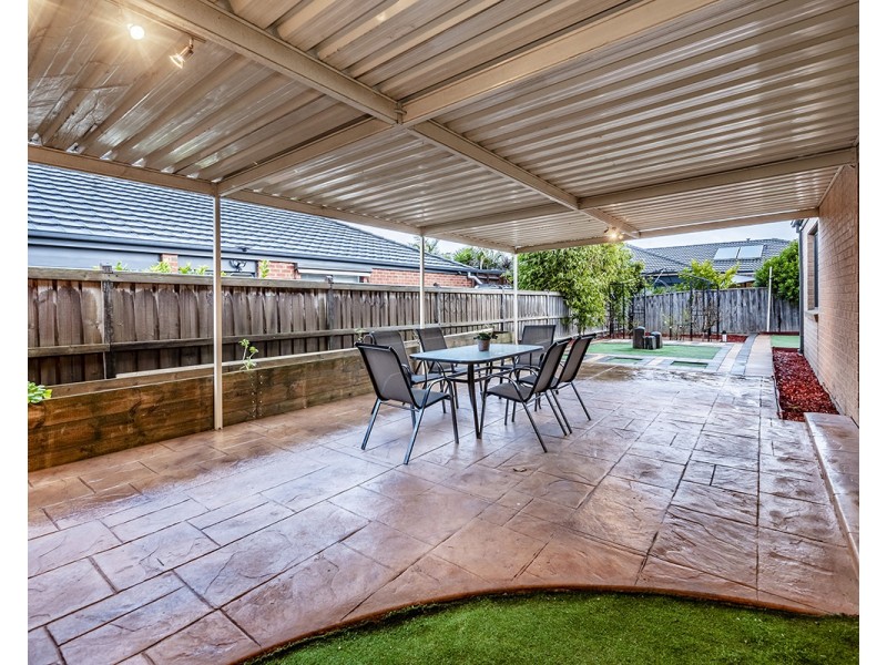 3 Castawellan Street, Lyndhurst VIC 3975