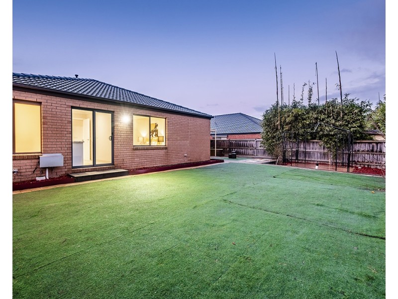 3 Castawellan Street, Lyndhurst VIC 3975