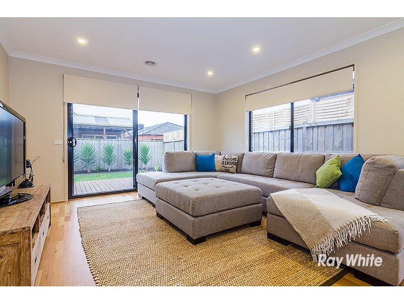 14 Wesson Way, Cranbourne East VIC 3977
