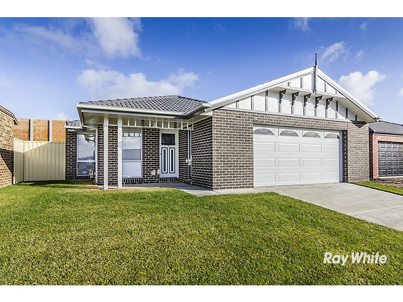 56 Blue Horizons Way, Pakenham VIC 3810