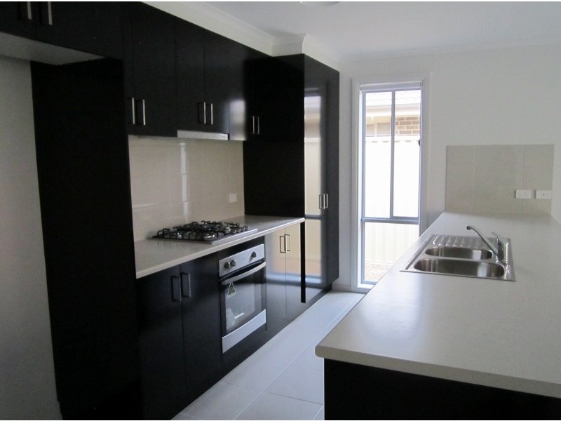 56 Blue Horizons Way, Pakenham VIC 3810