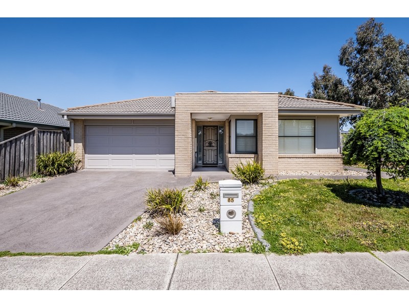 65 Donohue Street, Cranbourne East VIC 3977
