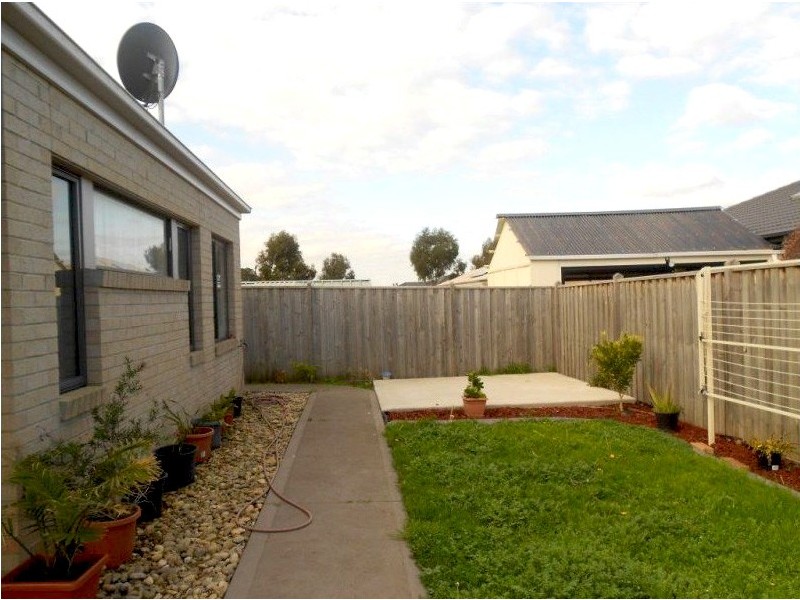 65 Donohue Street, Cranbourne East VIC 3977