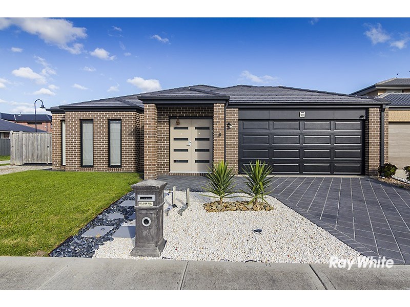 15 Island Circuit, Lyndhurst VIC 3975