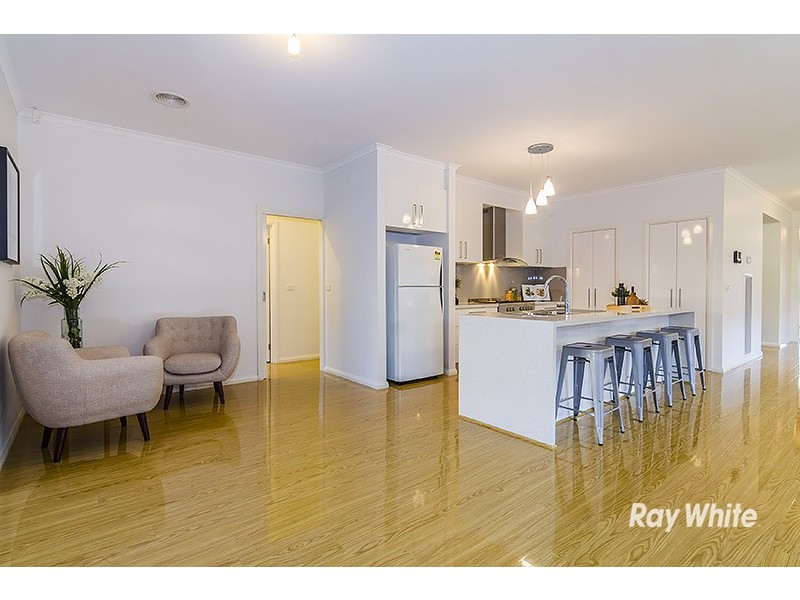 6 Gregson Grove, Lyndhurst VIC 3975