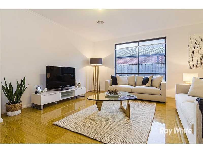 6 Gregson Grove, Lyndhurst VIC 3975