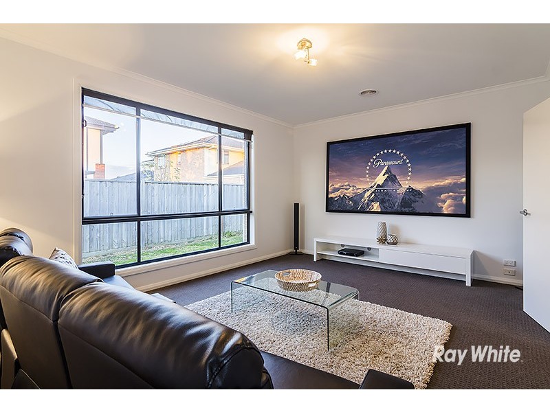 6 Gregson Grove, Lyndhurst VIC 3975