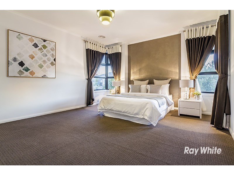 6 Gregson Grove, Lyndhurst VIC 3975