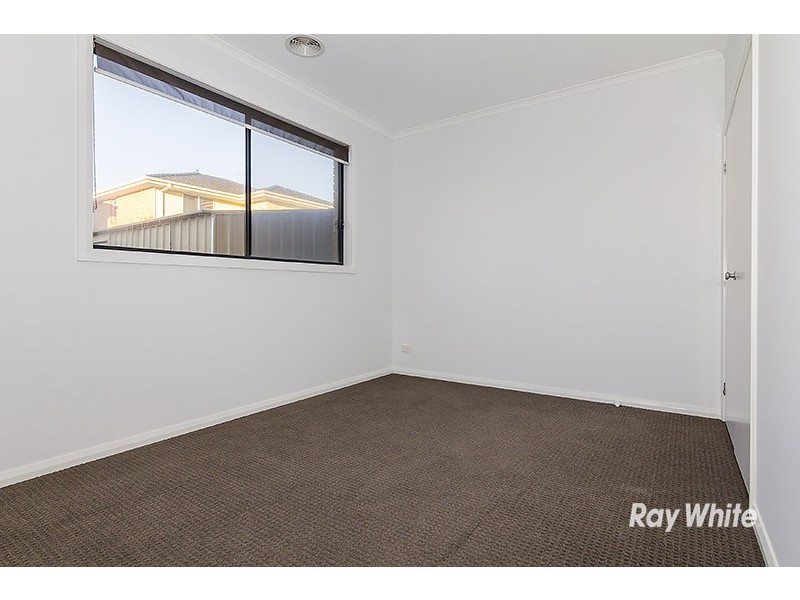 6 Gregson Grove, Lyndhurst VIC 3975