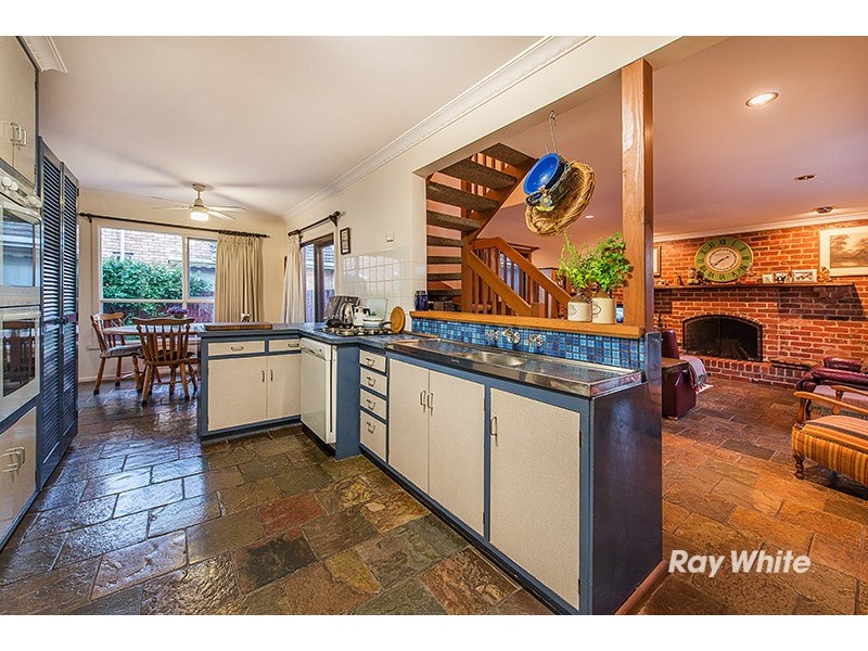 6 Greaves Street, Cranbourne VIC 3977