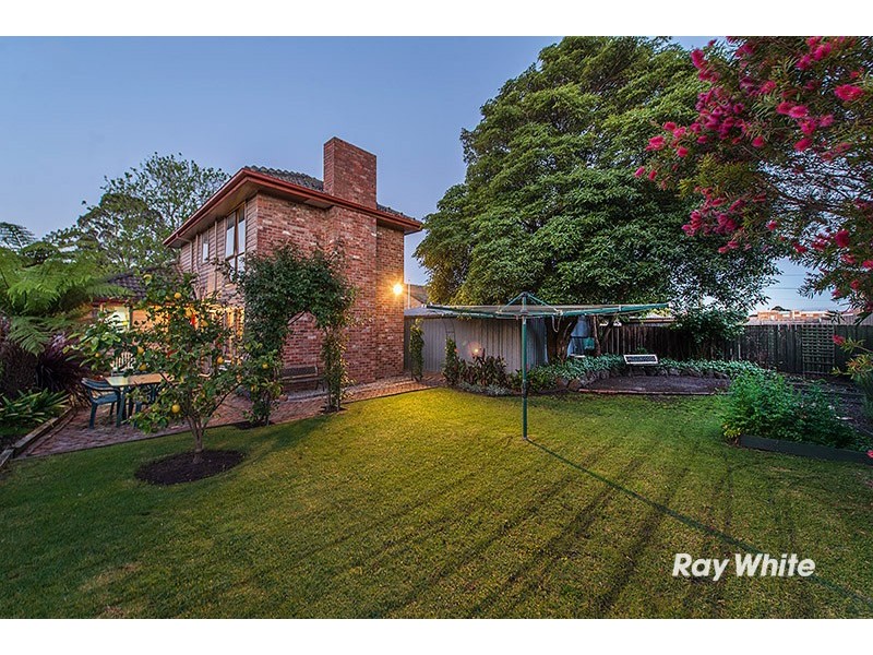 6 Greaves Street, Cranbourne VIC 3977