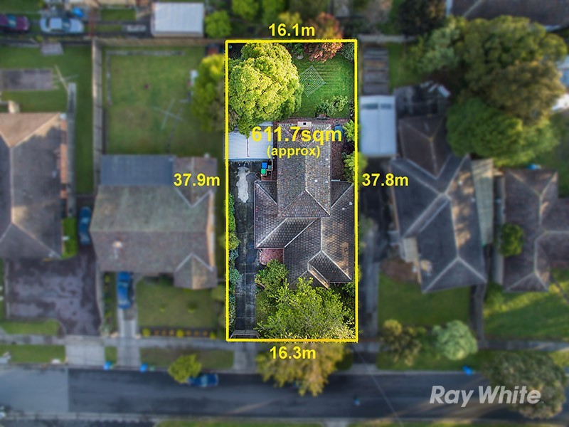 6 Greaves Street, Cranbourne VIC 3977