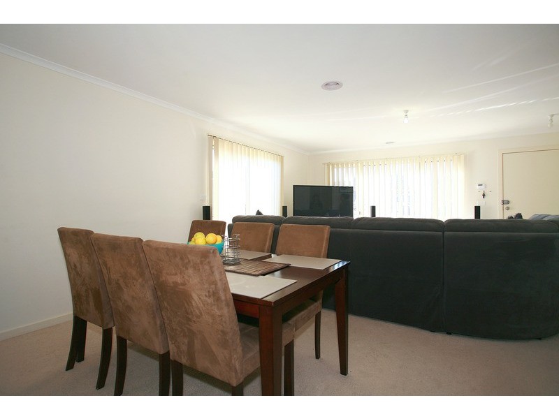 1/5 Hoddle Court, Cranbourne VIC 3977