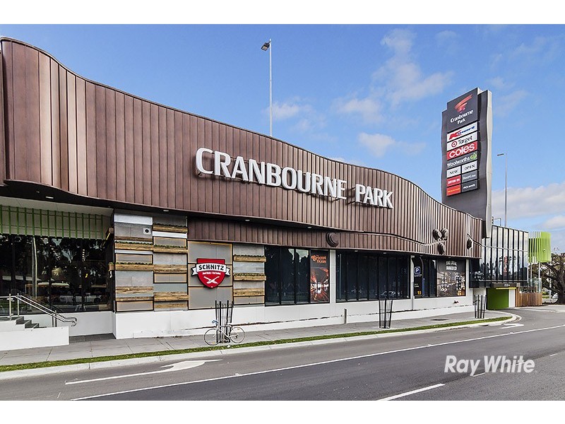 30 Spearwood Rise, Cranbourne West VIC 3977