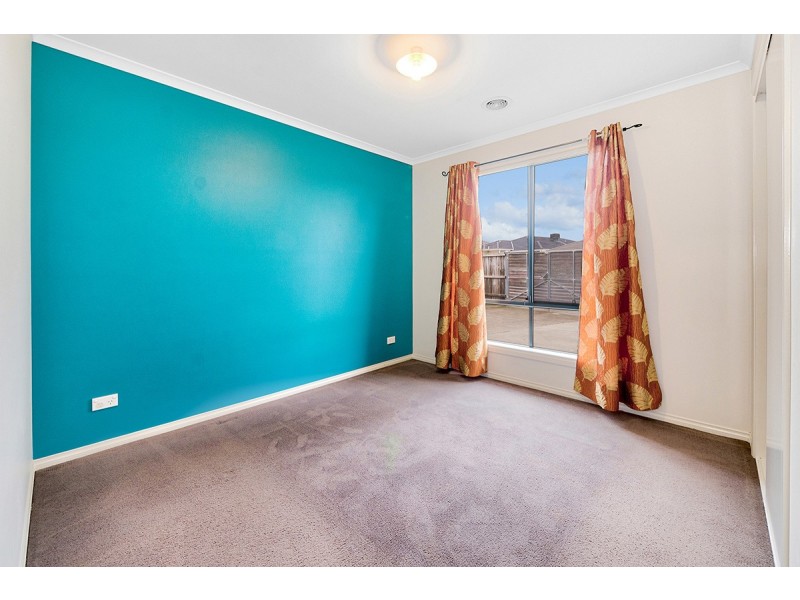 27 Bulga Wattle Cct, Lyndhurst VIC 3975