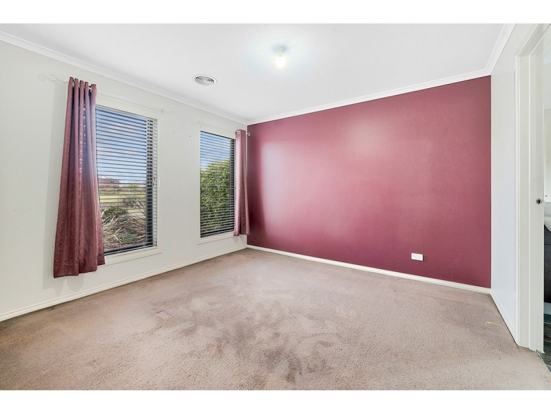 27 Bulga Wattle Cct, Lyndhurst VIC 3975